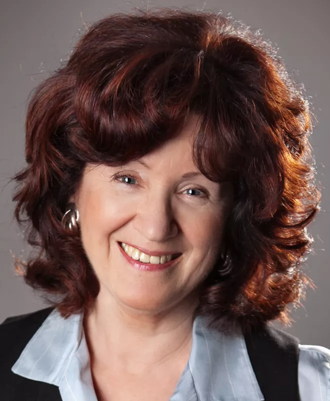 Dr Susan-Johnson